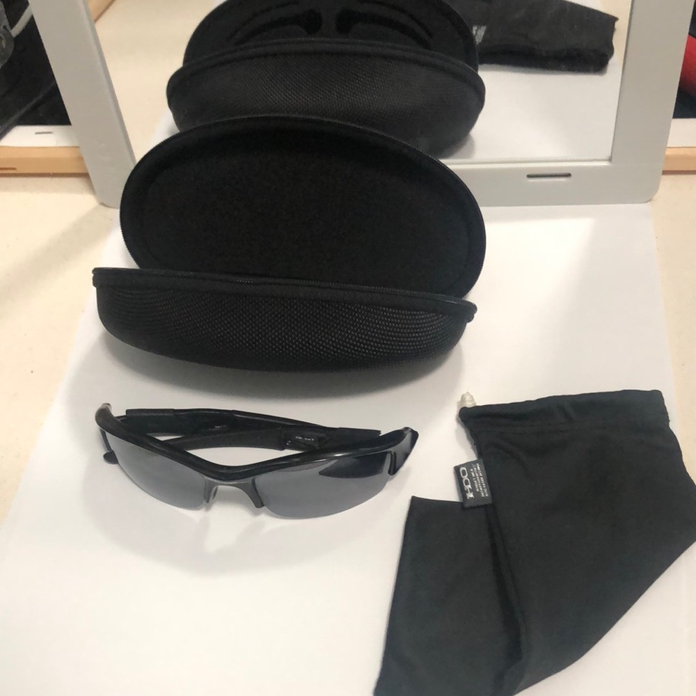 Oakley Flak Jacket sunglasses. Good condition!